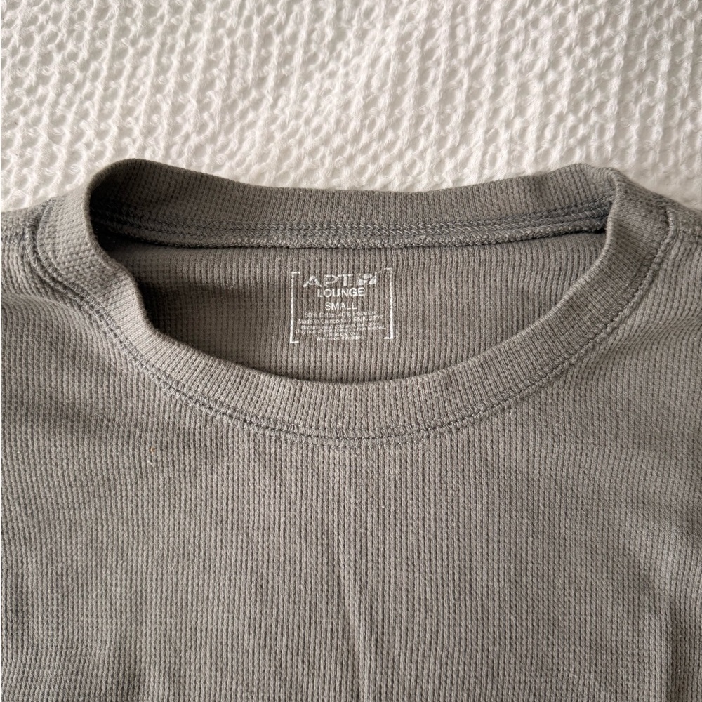 Apt. 9 Gray Long Sleeve Tee